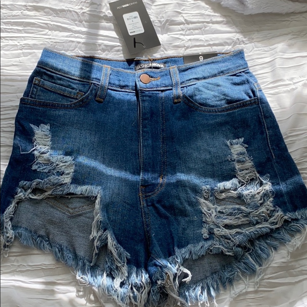 fashion nova denim short short ripped raw hem